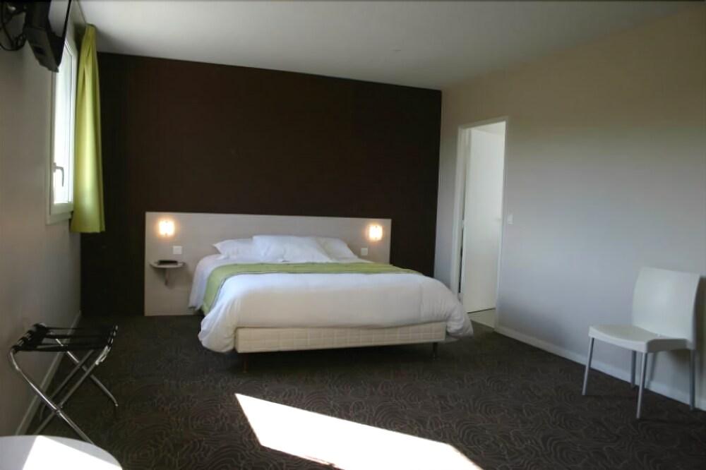 Brit Hotel Saint-Meen-Le-Grand En Broceliande エクステリア 写真