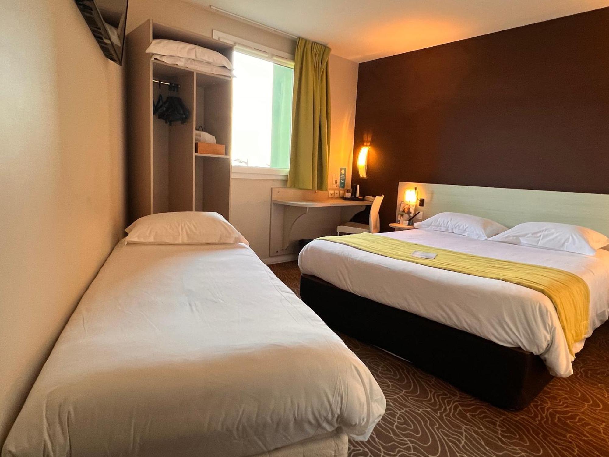 Brit Hotel Saint-Meen-Le-Grand En Broceliande エクステリア 写真
