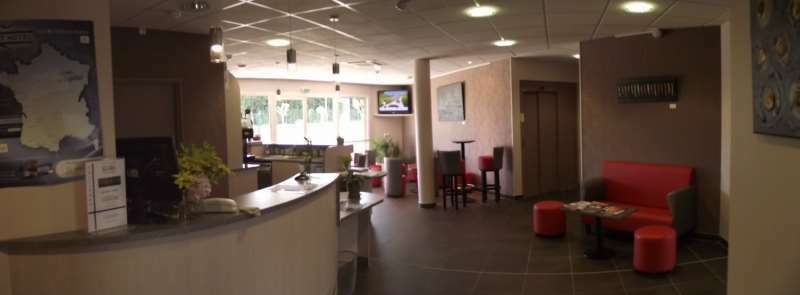Brit Hotel Saint-Meen-Le-Grand En Broceliande インテリア 写真