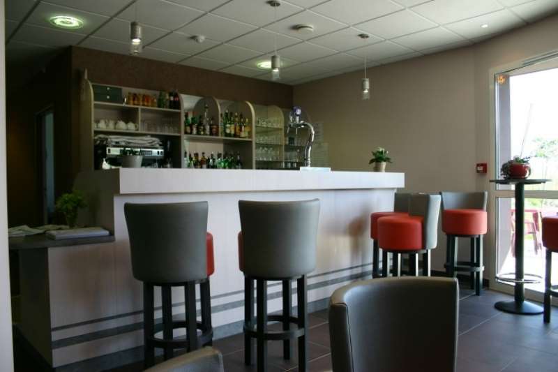 Brit Hotel Saint-Meen-Le-Grand En Broceliande レストラン 写真